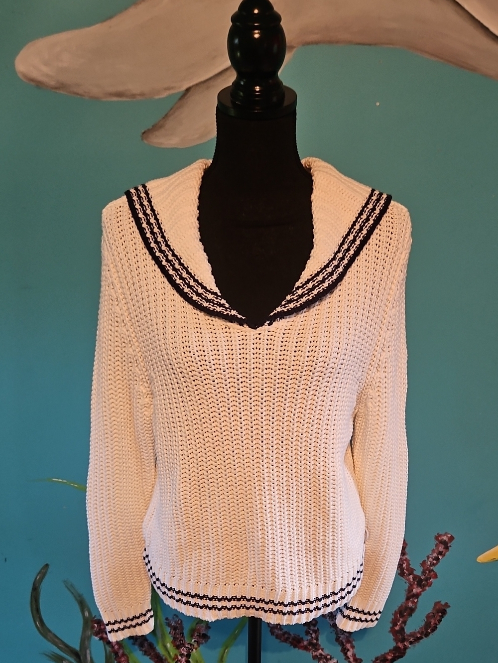 Marled Cream V-Neck Sweater with Navy Trim